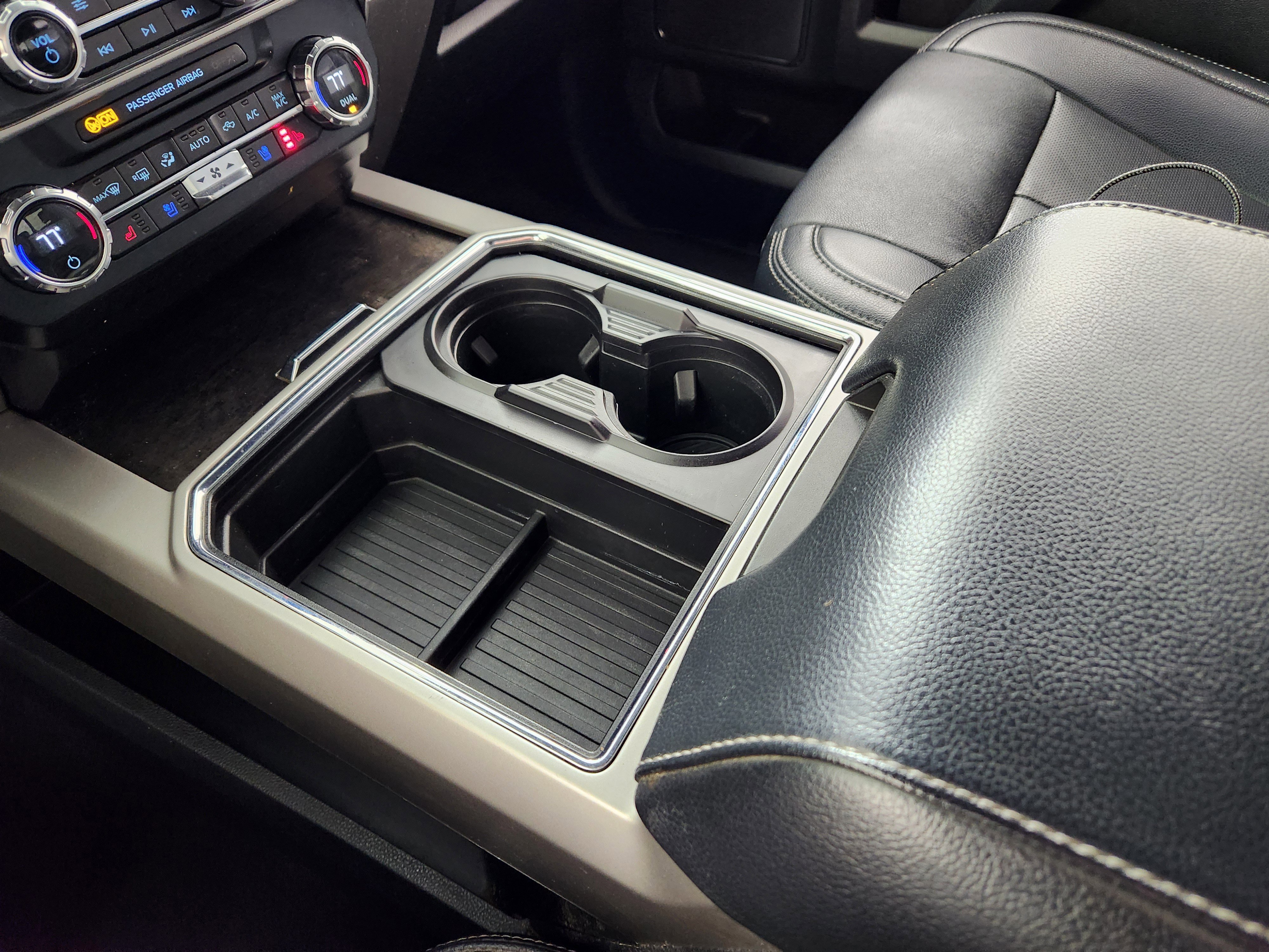 Certified 2022 Ford F350 Lariat image 25