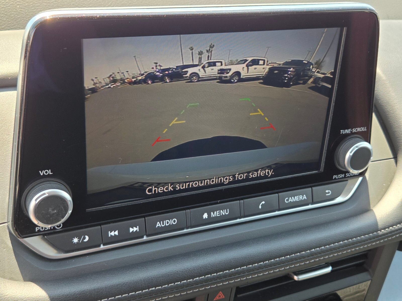 Used 2024 Nissan Rogue SV FWD image 21