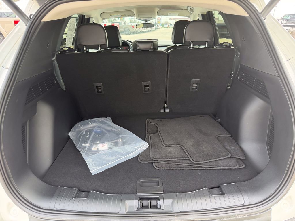 Certified 2025 Ford Escape SE image 14