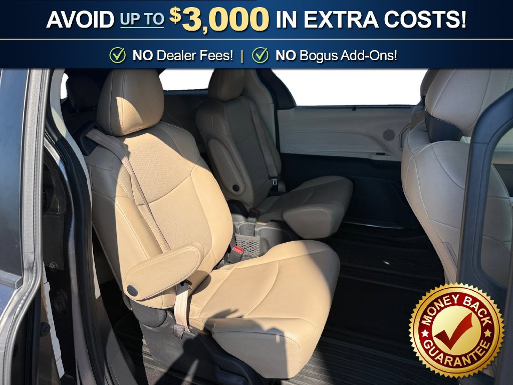 Used 2021 Toyota Sienna XLE FWD image 23