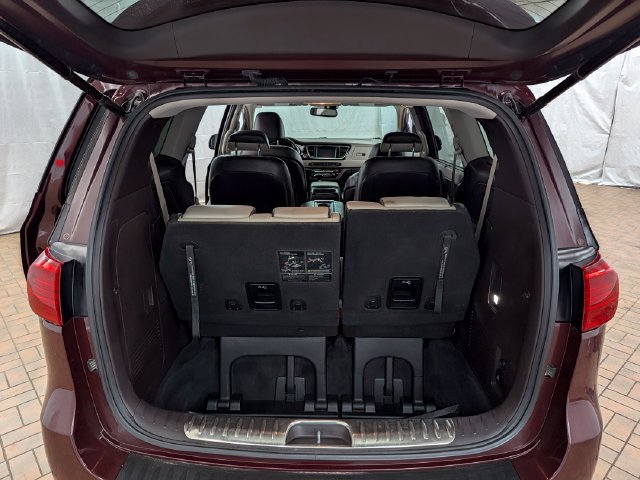 Used 2018 Kia Sedona SX Limited FWD image 18