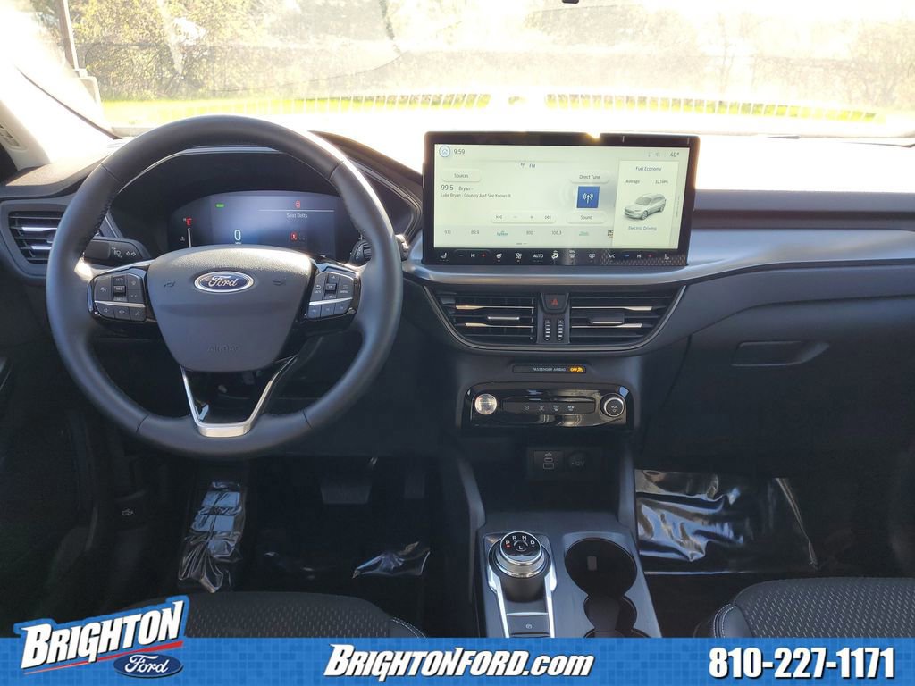 Certified 2025 Ford Escape SE FWD image 12