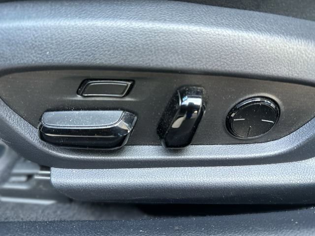 Used 2024 Lexus ES 300h Ultra Luxury w/ Accessory Package (Z2) image 13