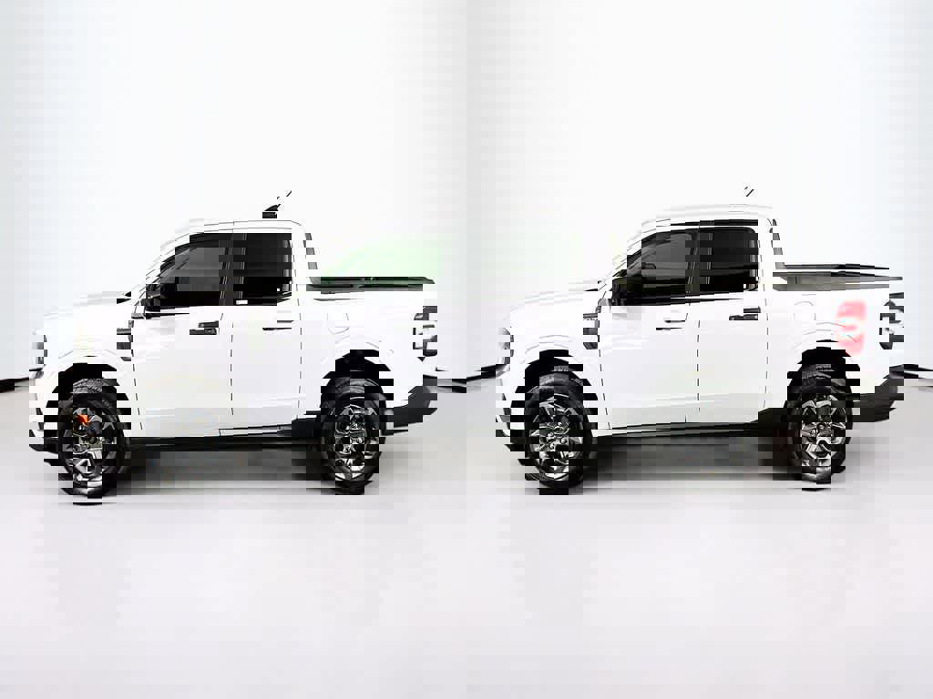 Certified 2025 Ford Maverick XLT w/ XLT Luxury Package image 2