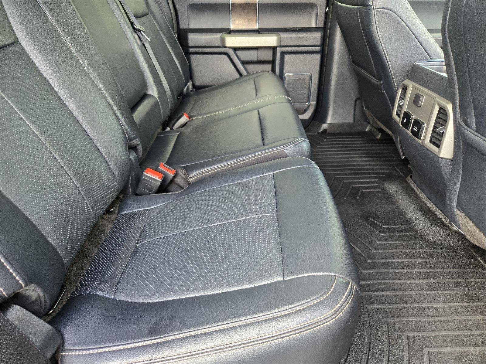 Certified 2022 Ford F250 Lariat w/ Tremor Off-Road Package AWD/4WD image 31