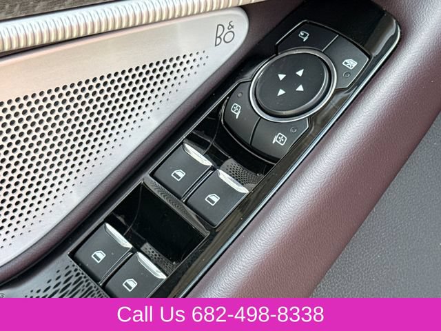 Certified 2025 Ford Explorer Platinum RWD image 22