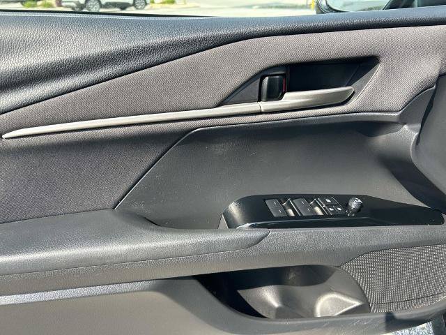 Used 2025 Toyota Camry LE w/ Convenience Package FWD image 21