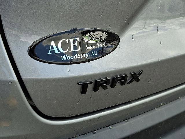 Used 2024 Chevrolet Trax RS w/ Driver Confidence Package FWD image 29
