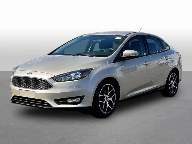 Certified 2017 Ford Focus SEL w/ Cold Weather Package FWD image 3