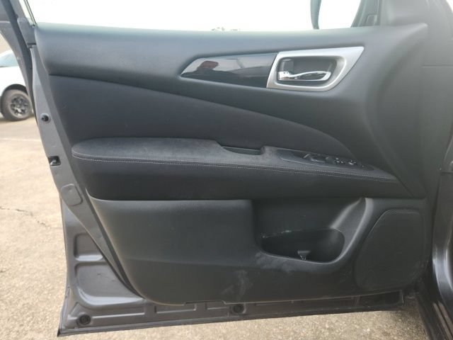 Used 2017 Nissan Pathfinder S FWD image 25
