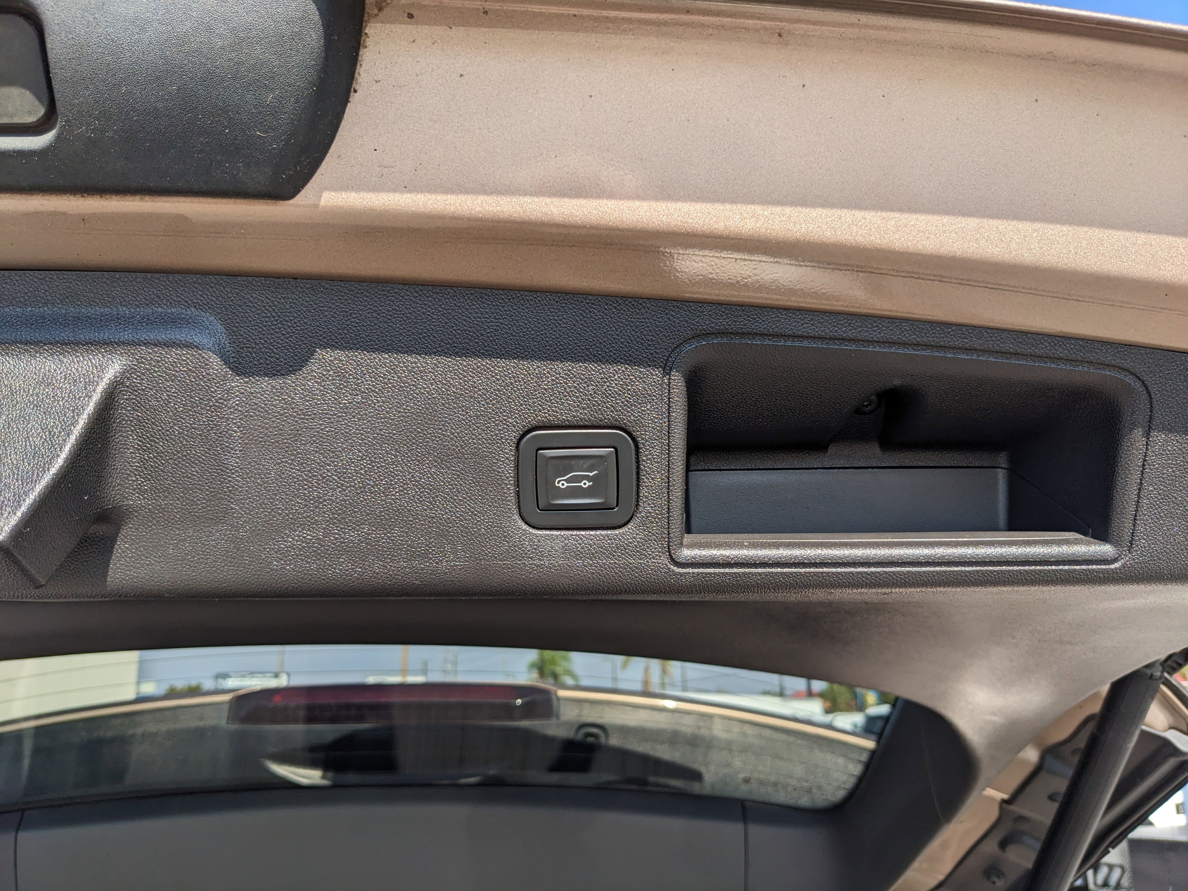 Used 2018 GMC Terrain SLT w/ Preferred Package image 14