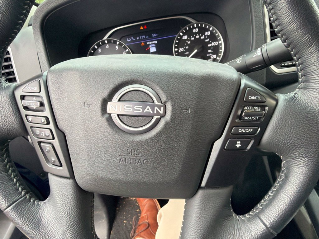 Used 2022 Nissan Frontier SV AWD/4WD image 4