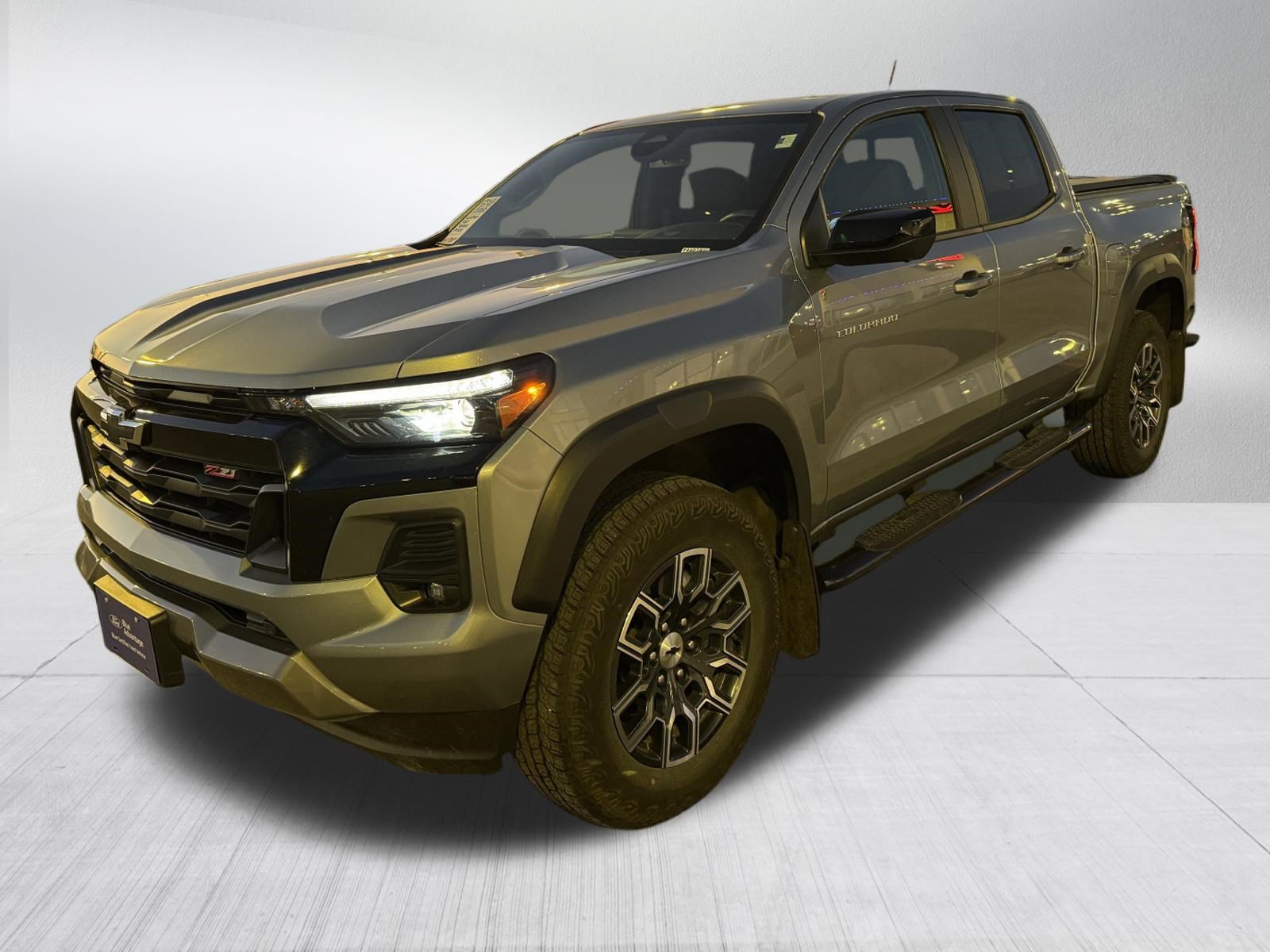 Used 2024 Chevrolet Colorado Z71 w/ Z71 Convenience Package 2 AWD/4WD image 3
