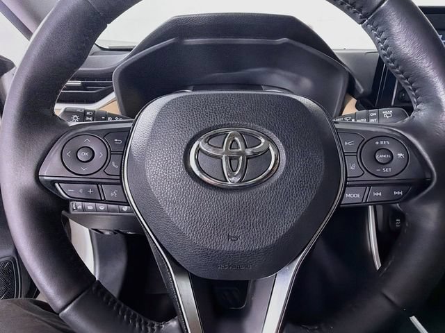 Used 2019 Toyota RAV4 XLE Premium w/ Cold Weather Package FWD image 13
