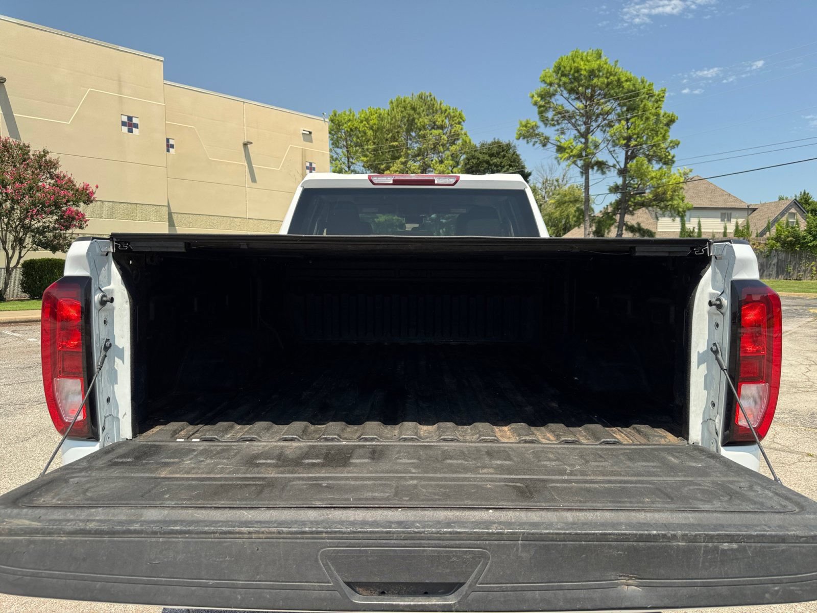 Used 2024 GMC Sierra 2500 Pro w/ Convenience Package AWD/4WD image 17