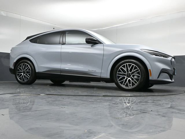 Certified 2025 Ford Mustang Mach-E Premium AWD/4WD image 38