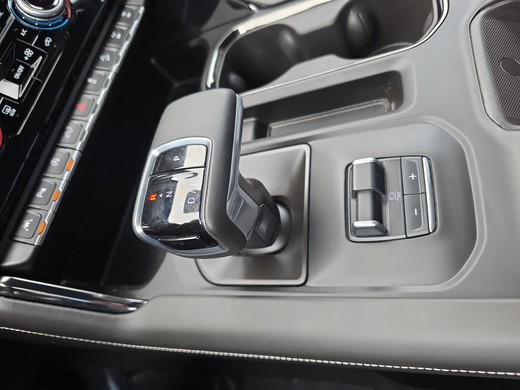 Used 2024 GMC Sierra 1500 AT4X AWD/4WD image 32