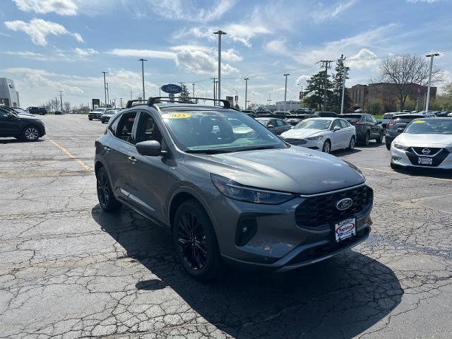 Certified 2025 Ford Escape ST-Line Elite w/ Premium Technology Package AWD/4WD image 9