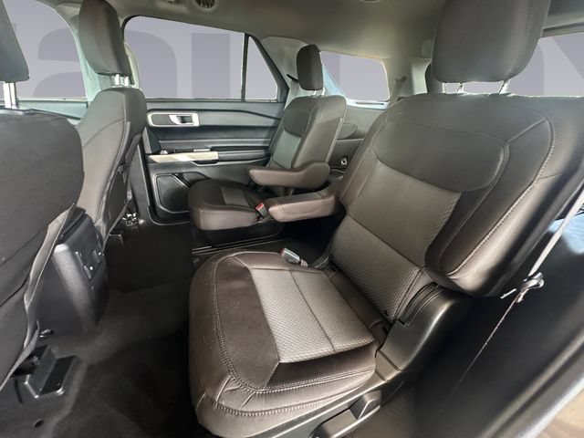 Certified 2023 Ford Explorer XLT w/ Class IV Trailer Tow Package AWD/4WD image 16