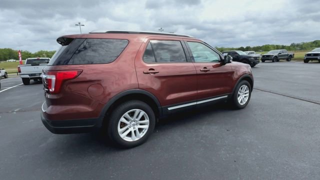 Certified 2018 Ford Explorer XLT w/ Equipment Group 202A AWD/4WD image 7