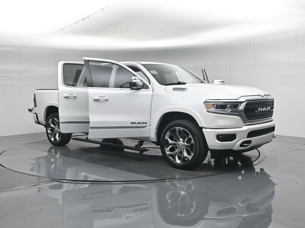 Used 2024 RAM 1500 Limited AWD/4WD image 34