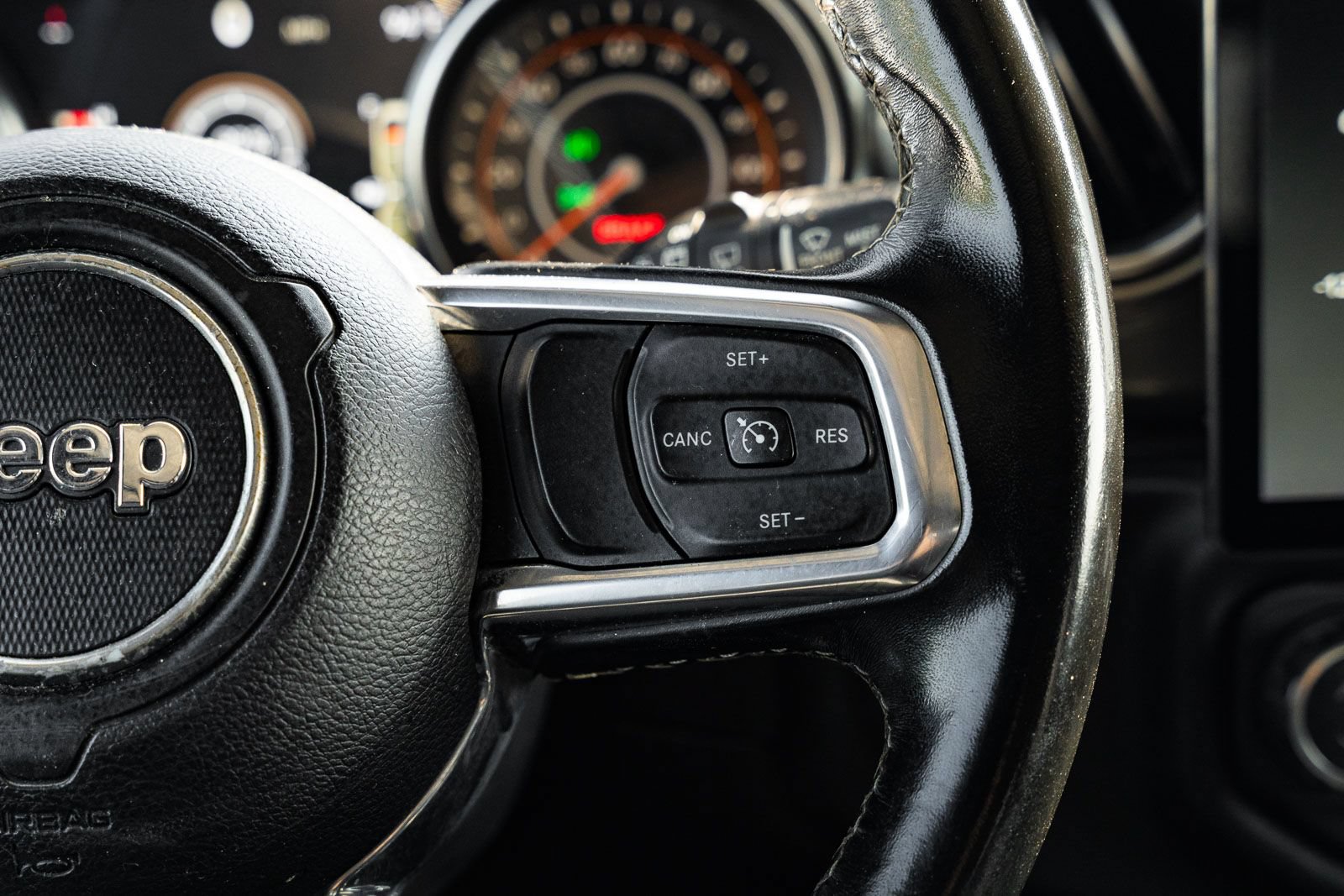 Used 2021 Jeep Wrangler Unlimited Sahara AWD/4WD image 27