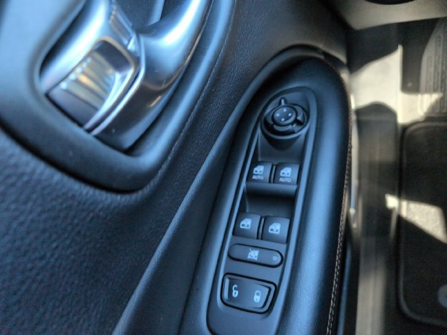 Used 2021 Jeep Compass Limited w/ Sun and Sound Group AWD/4WD image 28