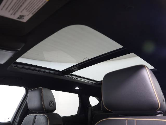 Used 2025 Chevrolet Blazer Premier w/ Driver Confidence II Package image 17