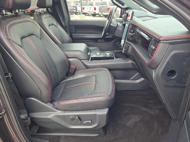 Certified 2022 Ford Expedition Limited image 8