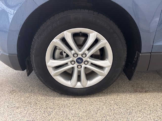 Certified 2019 Ford Edge SEL w/ Equipment Group 201A AWD/4WD image 24