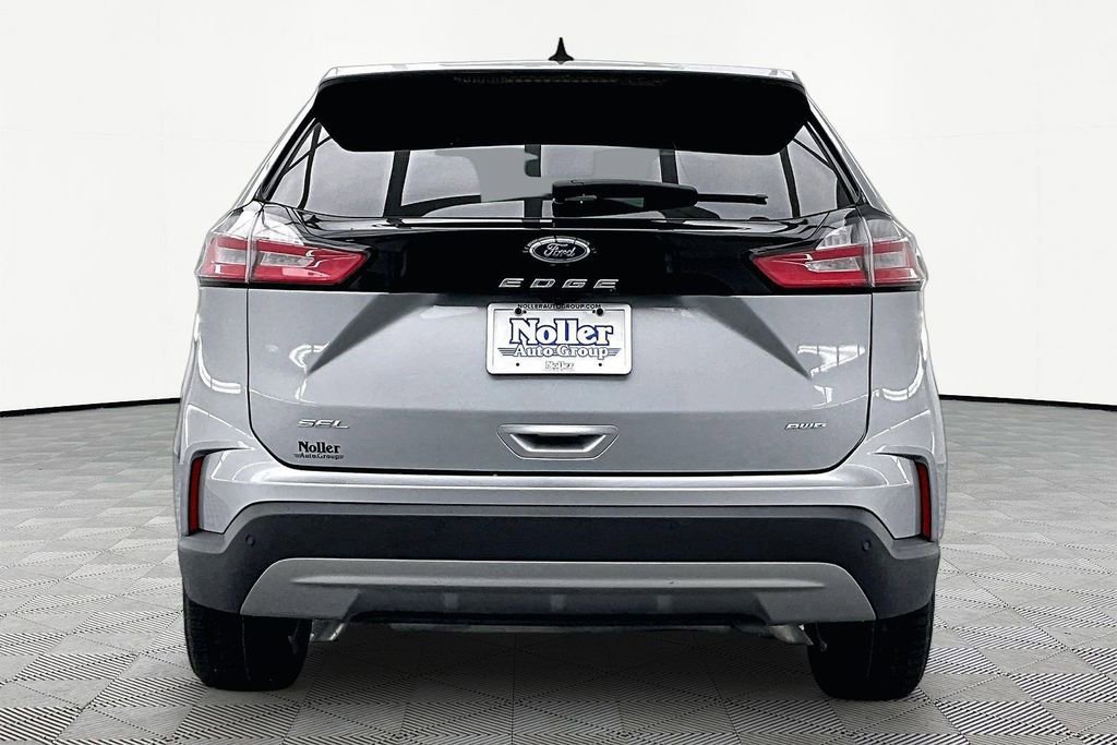 Certified 2024 Ford Edge SEL w/ Convenience Package AWD/4WD image 3