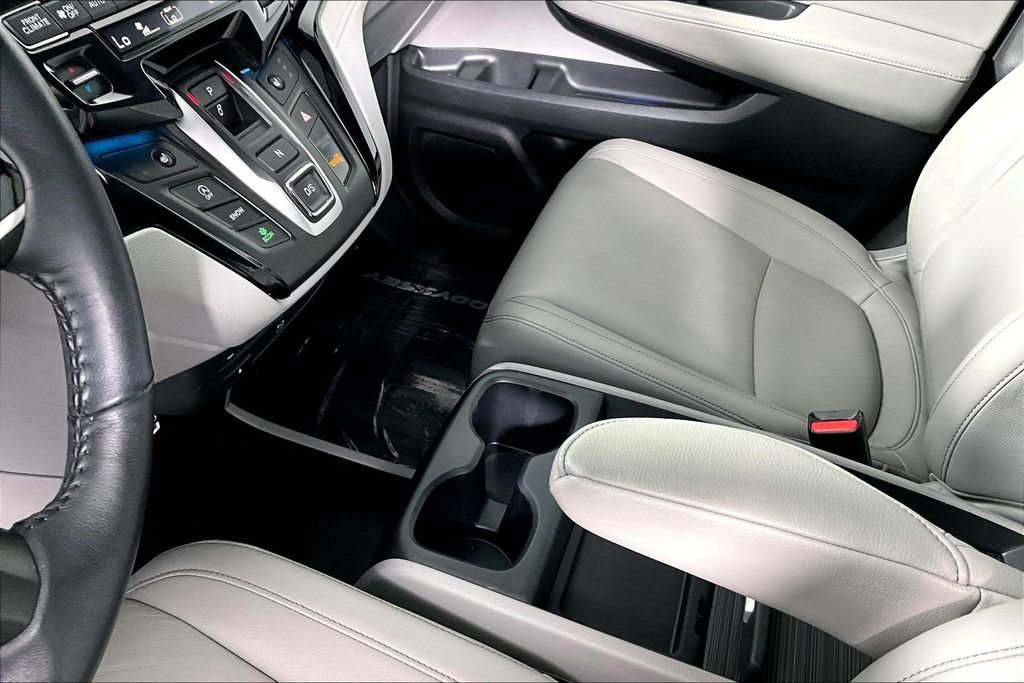 Used 2024 Honda Odyssey Touring image 17