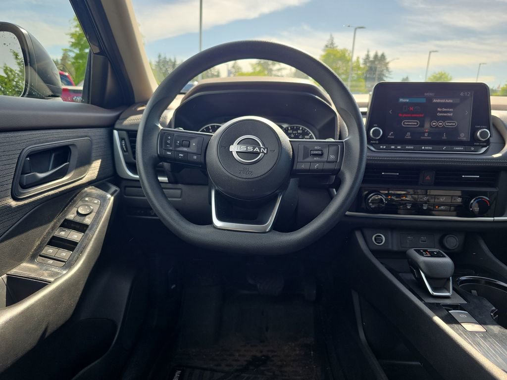 Used 2023 Nissan Rogue S AWD/4WD image 9