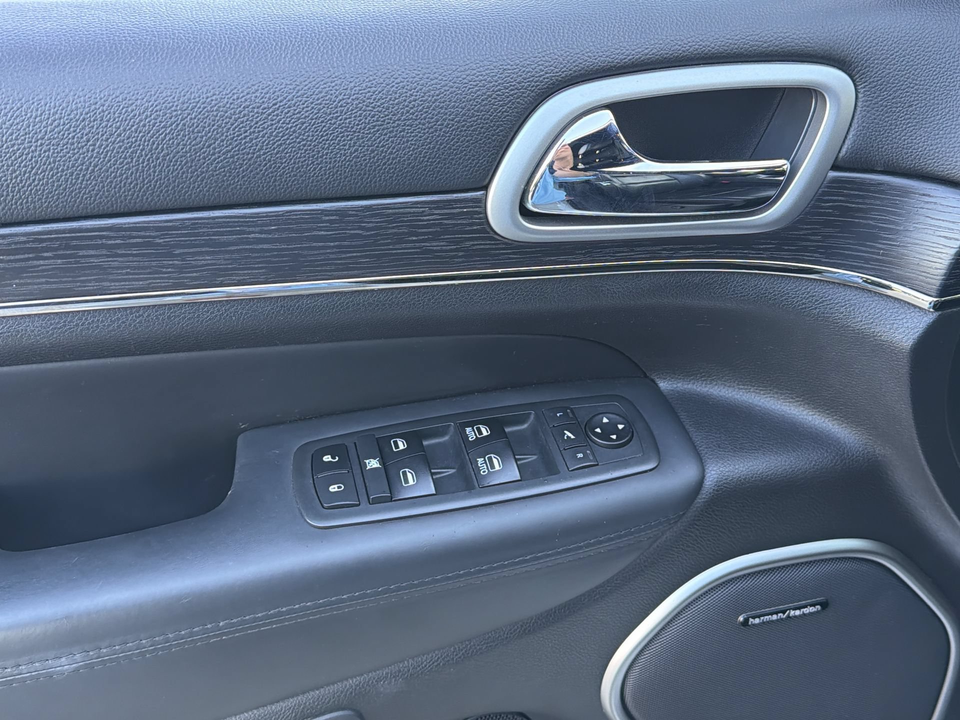 Used 2018 Jeep Grand Cherokee High Altitude RWD image 13