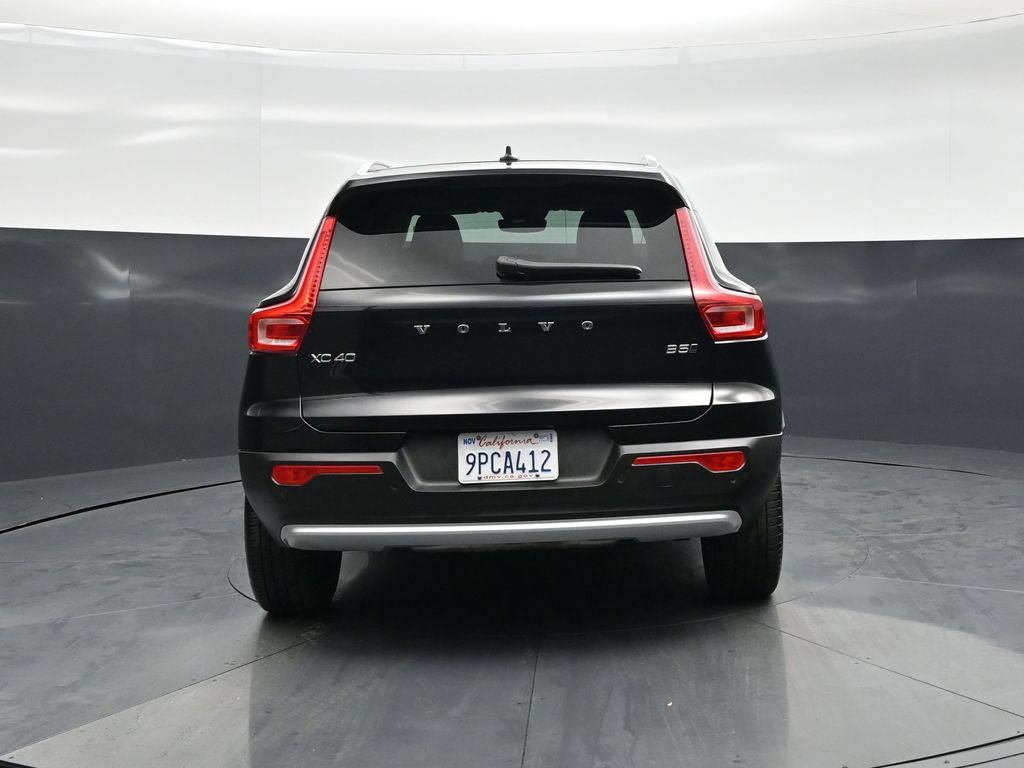 Used 2025 Volvo XC40 B5 Plus AWD/4WD image 30