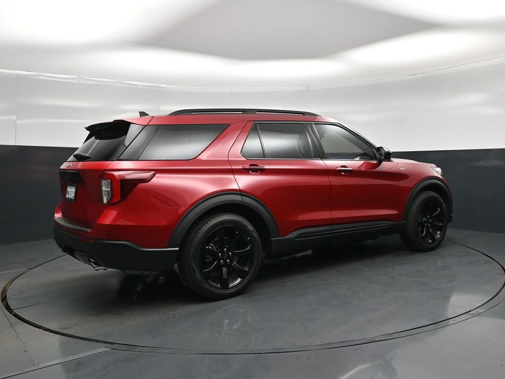 Certified 2024 Ford Explorer ST-Line w/ Class IV Trailer Tow Package RWD image 25