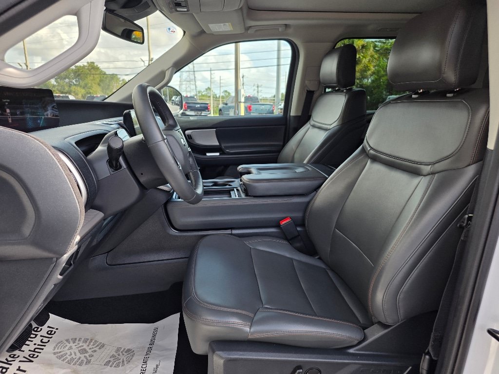 Certified 2025 Ford Expedition Active RWD image 6