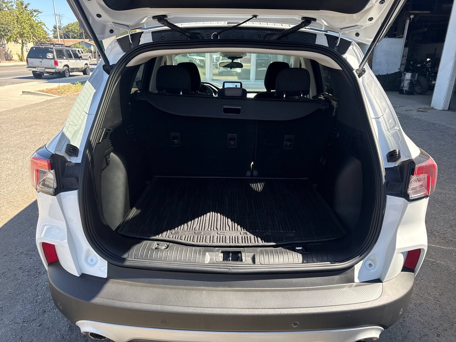 Certified 2022 Ford Escape SE AWD/4WD image 23