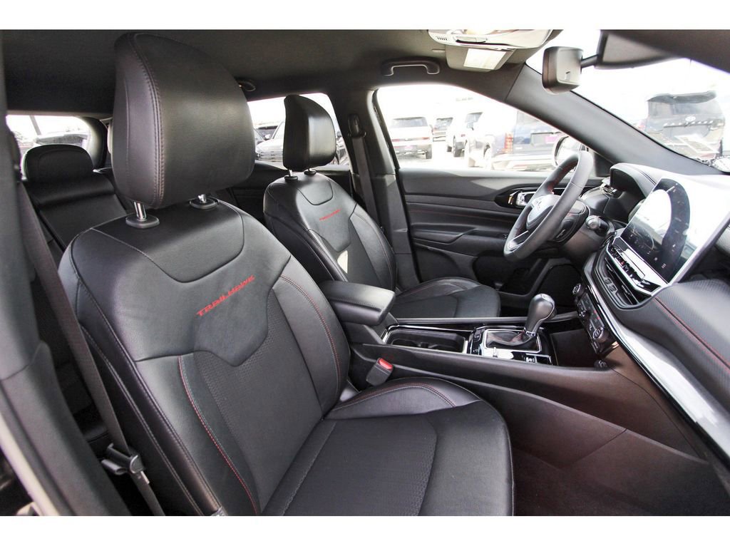 Used 2023 Jeep Compass Trailhawk image 28