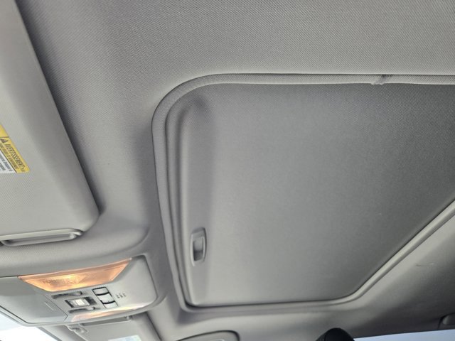 Used 2021 Toyota RAV4 XLE Premium image 23