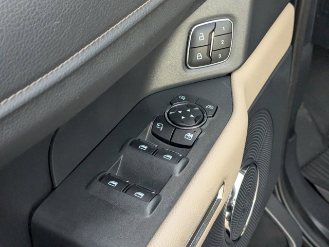 Certified 2024 Ford Expedition Max XLT image 16