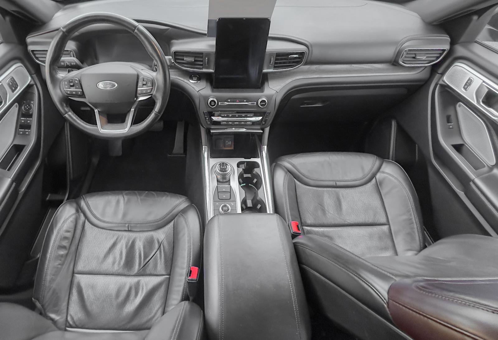 Certified 2020 Ford Explorer Platinum w/ Premium Technology Package image 15