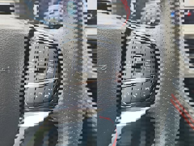 Certified 2025 Ford Explorer ST-Line image 22