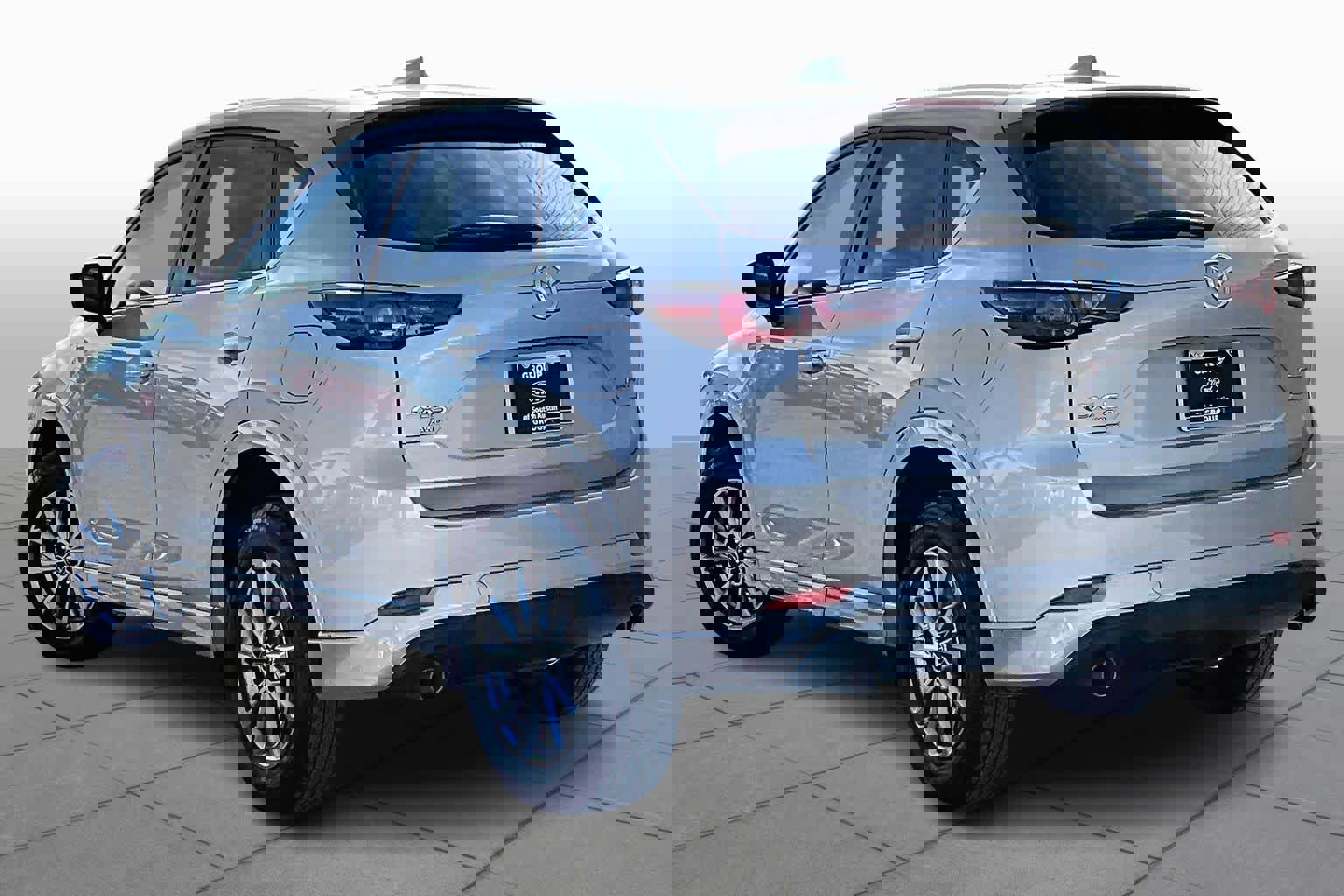 Used 2024 MAZDA CX-5 AWD 2.5 S w/ Select Package image 4