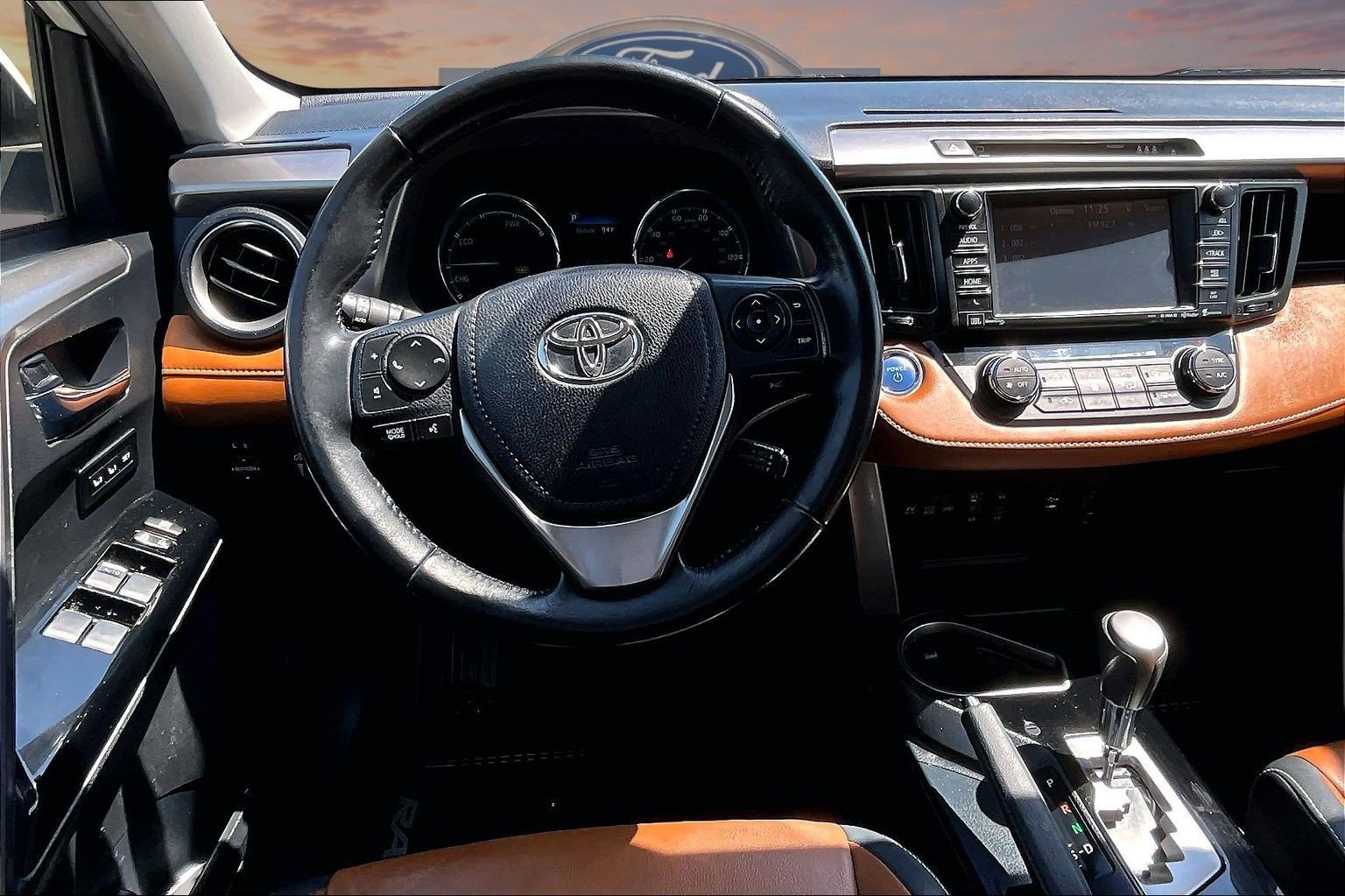 Used 2017 Toyota RAV4 Limited w/ Advanced Technology Package AWD/4WD image 5