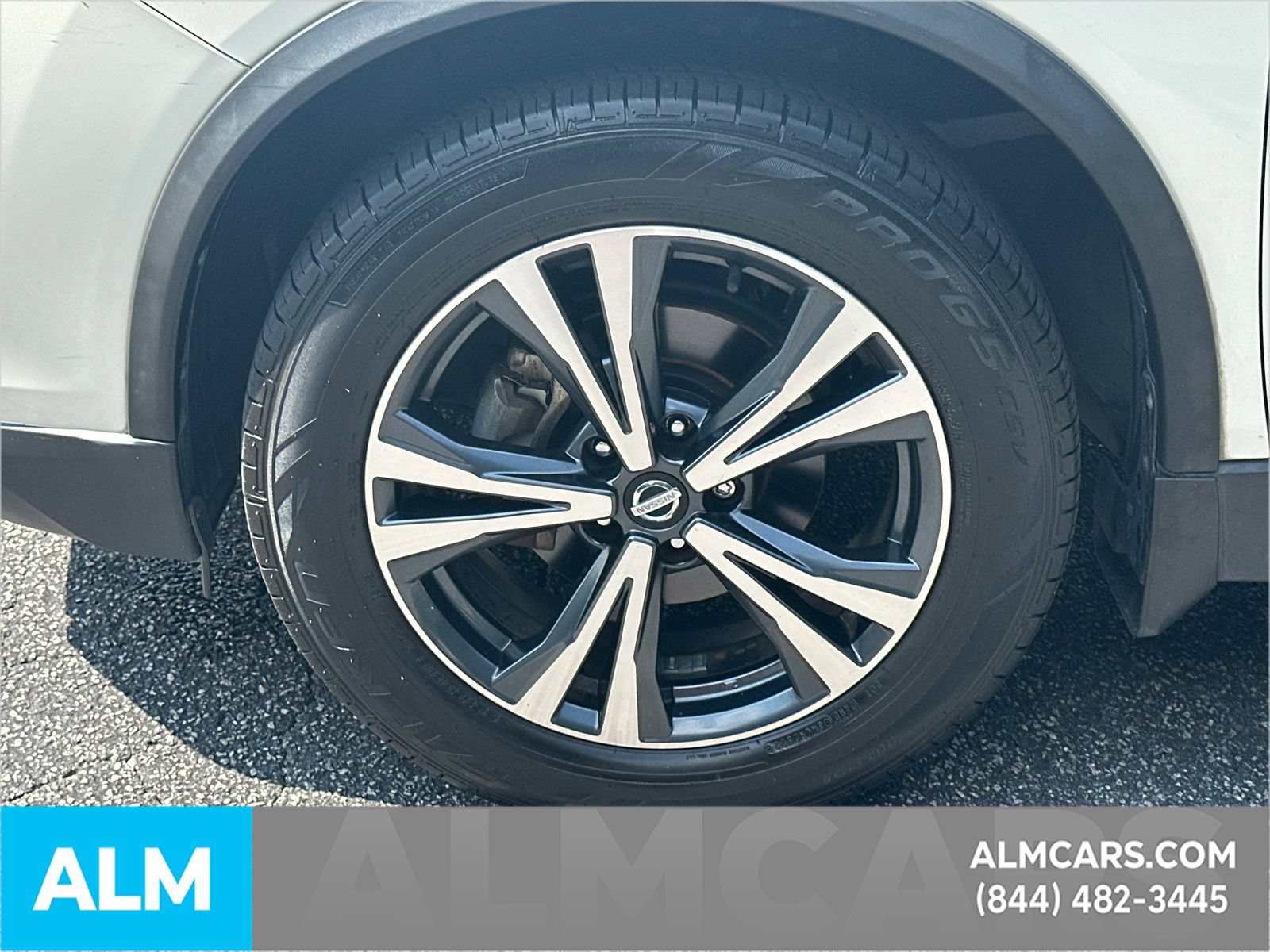 Used 2017 Nissan Rogue SL w/ SL Premium Package FWD image 12