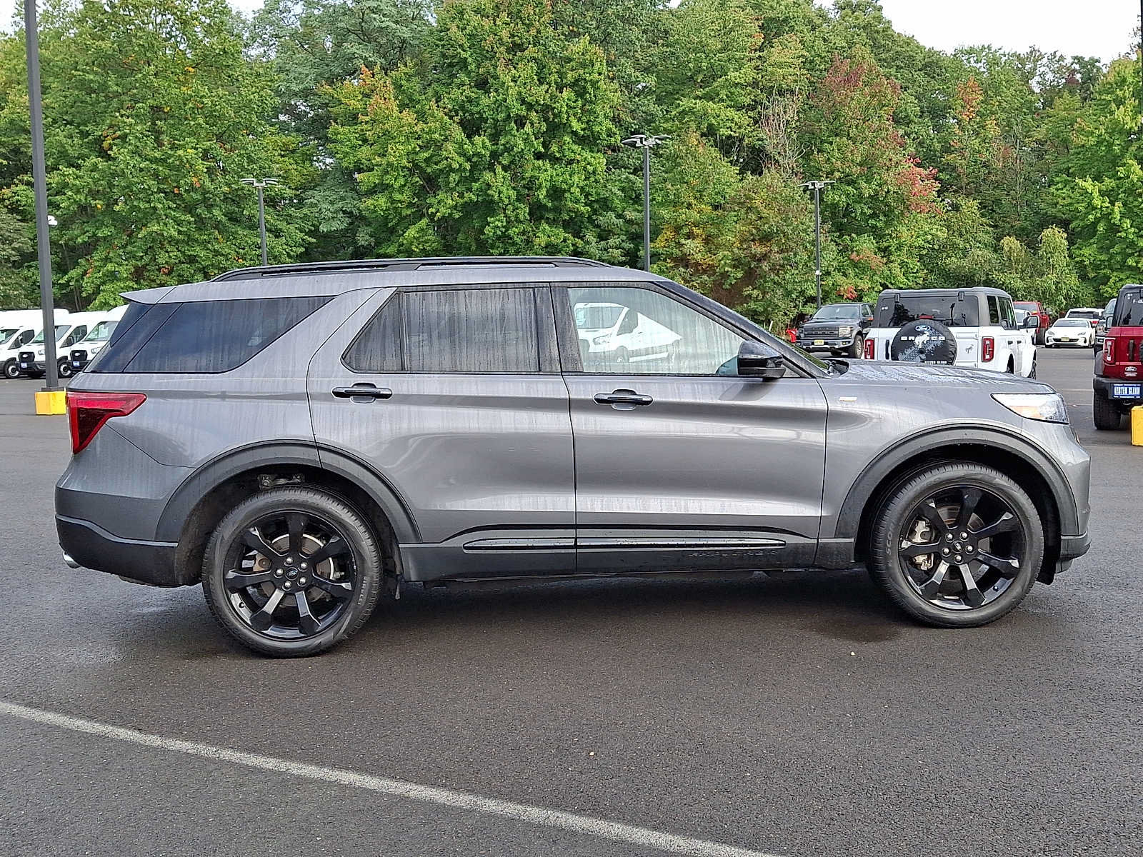 Certified 2023 Ford Explorer ST-Line w/ Class IV Trailer Tow Package AWD/4WD image 7