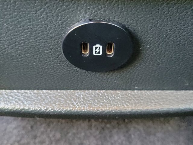 Certified 2024 Ford Edge SEL image 17