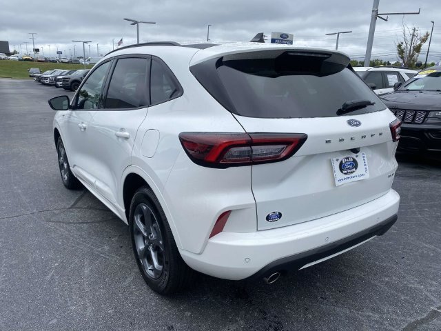 Certified 2024 Ford Escape ST-Line w/ Tech Pack #1 AWD/4WD image 5