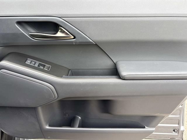 Used 2025 Lexus GX 550 w/ Accessory Package (2T) AWD/4WD image 23